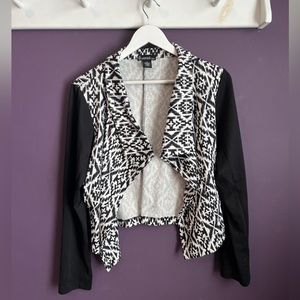Signature Studio Black and White Print Cardigan